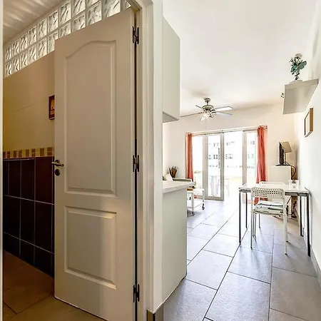 Cozy Near Playa Fanabe Apartament *